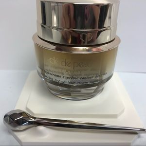 Clé de peau Enhancing eye contour cream supreme